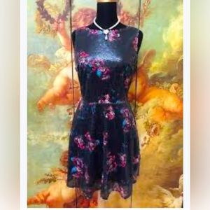 NWT OASIS SEQUINED SLEEVES DRESS KNEE LENGTH BACK ZIPPER SIZE 12